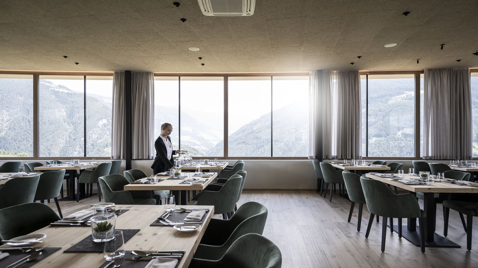 Vacancies in Valle Isarco/Eisacktal: Jobs at Das Mühlwald Vacancies in Valle Isarco/Eisacktal: Jobs at Das Mühlwald